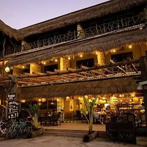 https://cielito-hotel-boutique.quintano-roohotels.com